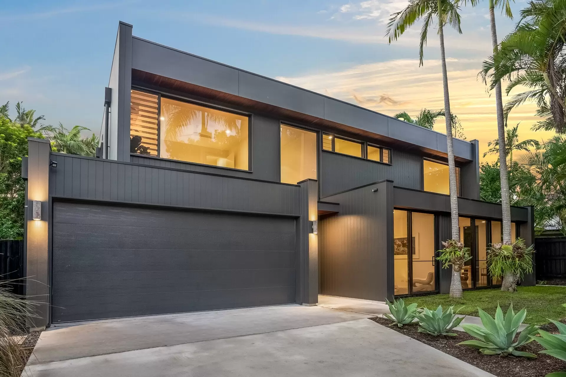 Photo #4: 9 Walker Street, Byron Bay - For Sale by Byron Bay Sotheby's International Realty