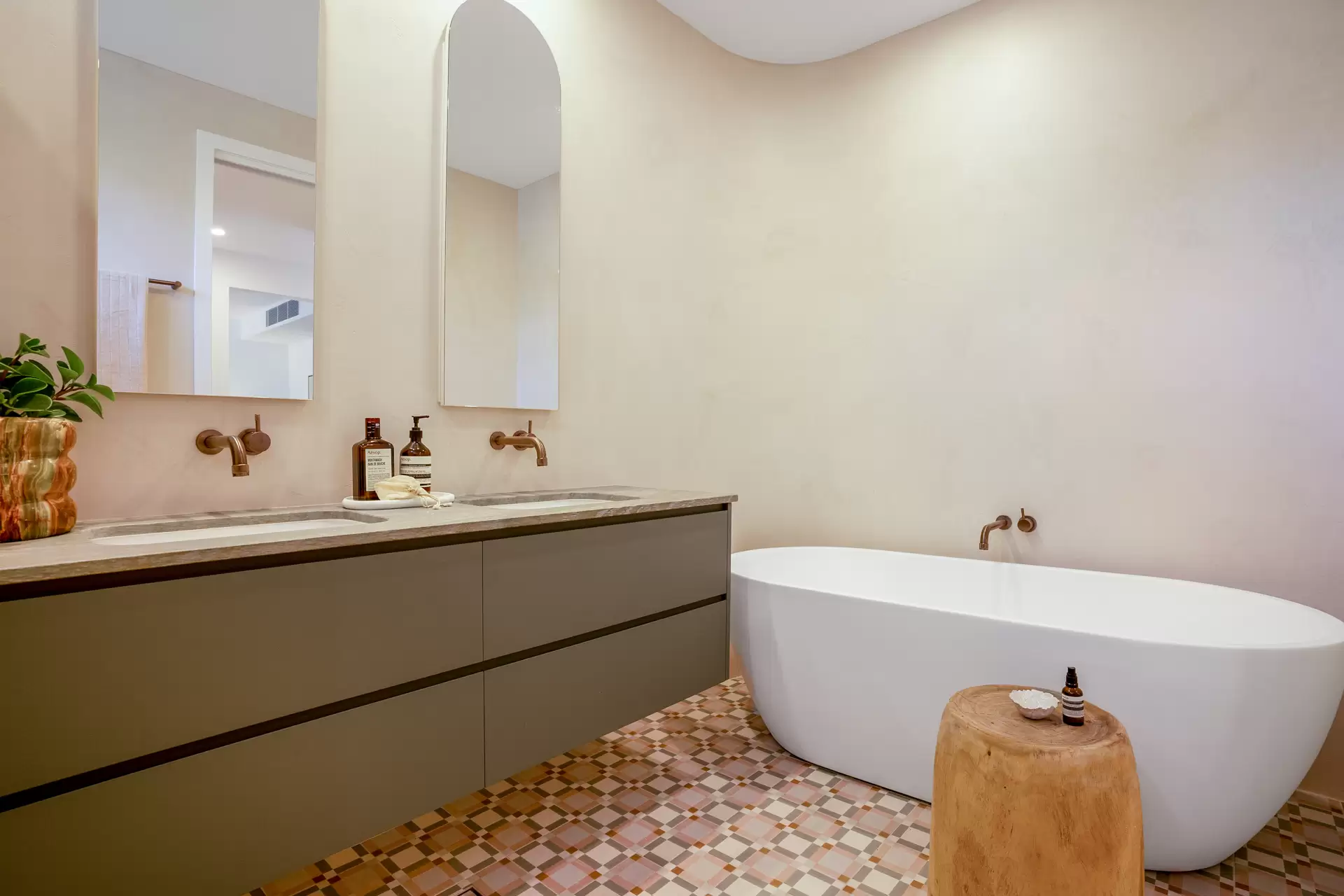 Photo #20: 9 Walker Street, Byron Bay - For Sale by Byron Bay Sotheby's International Realty
