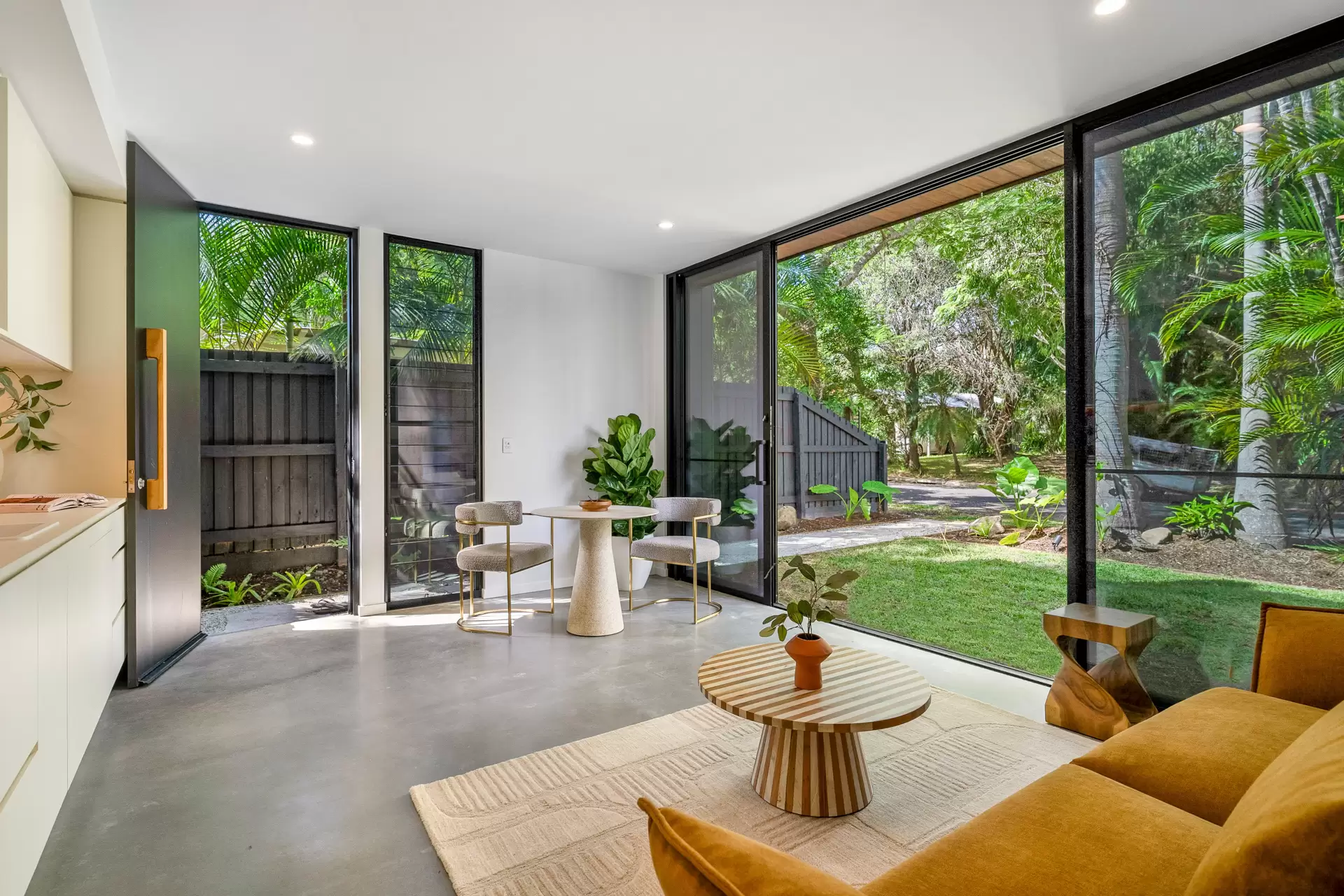 Photo #23: 9 Walker Street, Byron Bay - For Sale by Byron Bay Sotheby's International Realty