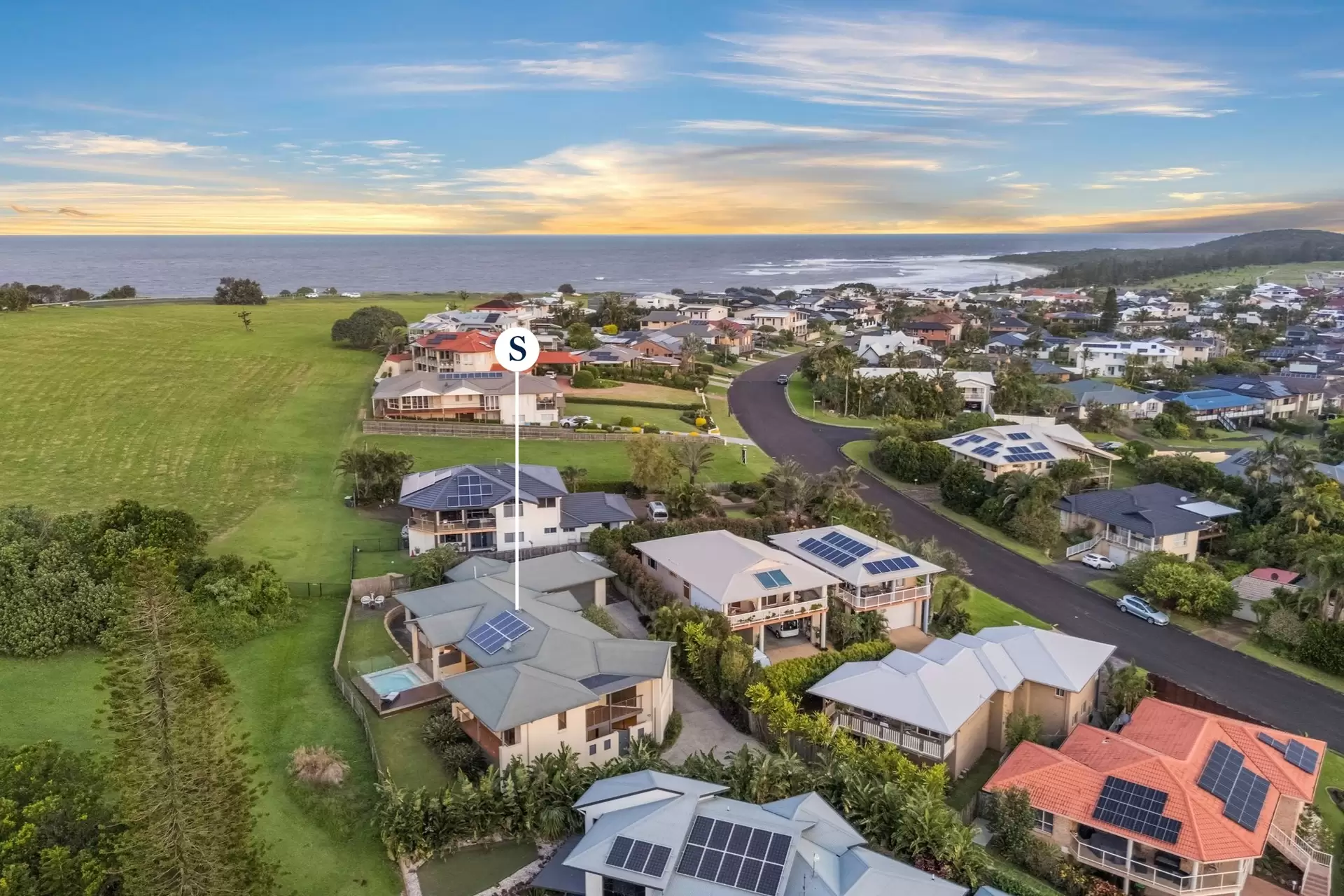 Photo #2: 4 Monivae Place, Skennars Head - For Sale by Byron Bay Sotheby's International Realty
