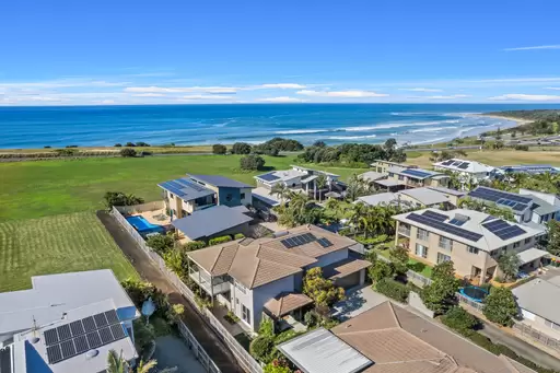 2/34 Killarney Crescent, Skennars Head For Sale by Byron Bay Sotheby's International Realty
