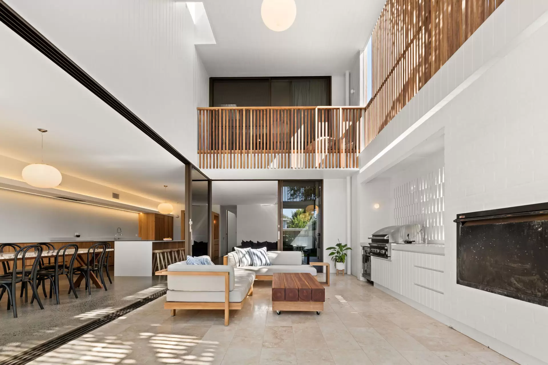 Photo #5: 25 Browning Street, Byron Bay - For Sale by Byron Bay Sotheby's International Realty