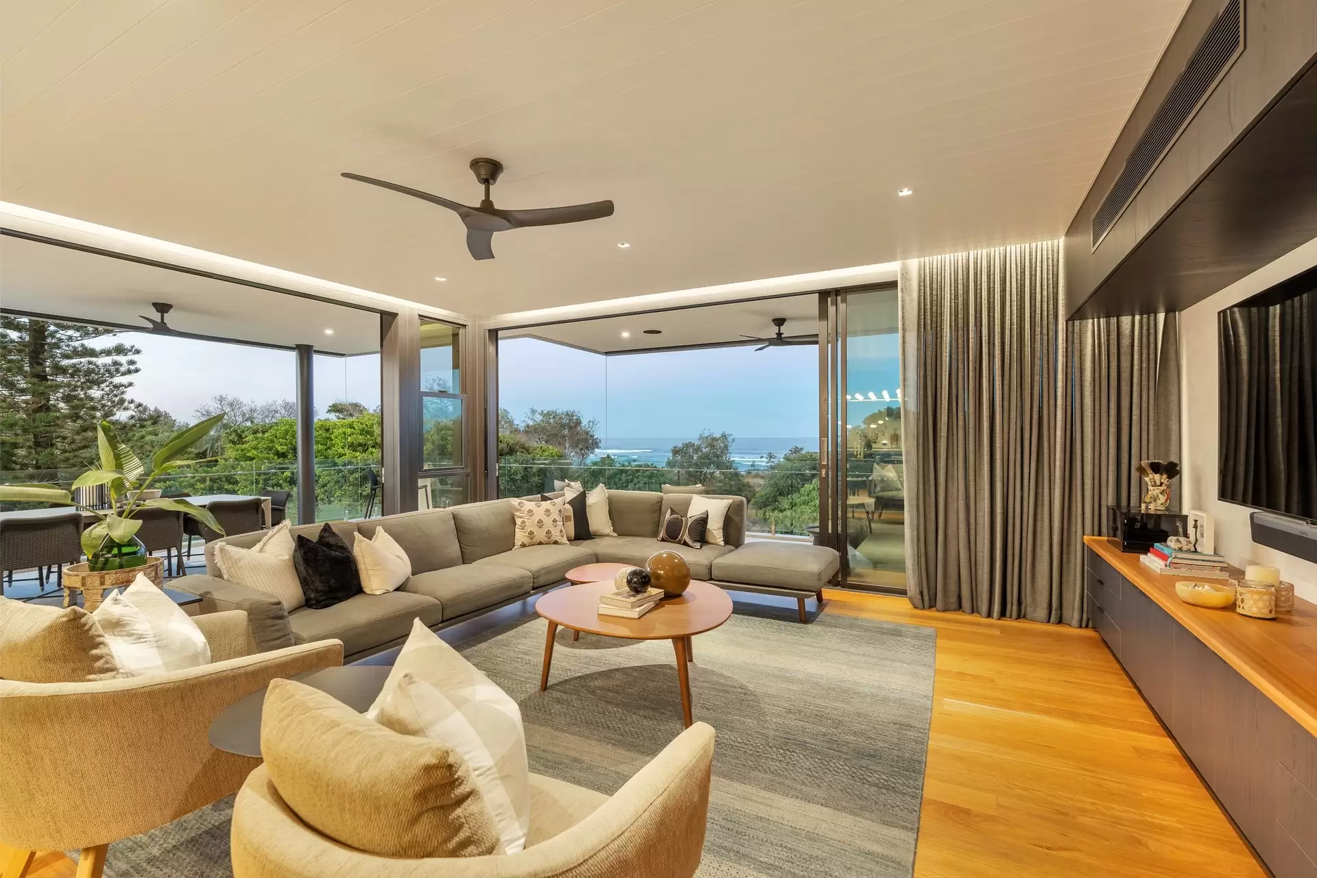 8 Palm Avenue, Cabarita Beach For Sale by Byron Bay Sotheby's International Realty - image 1
