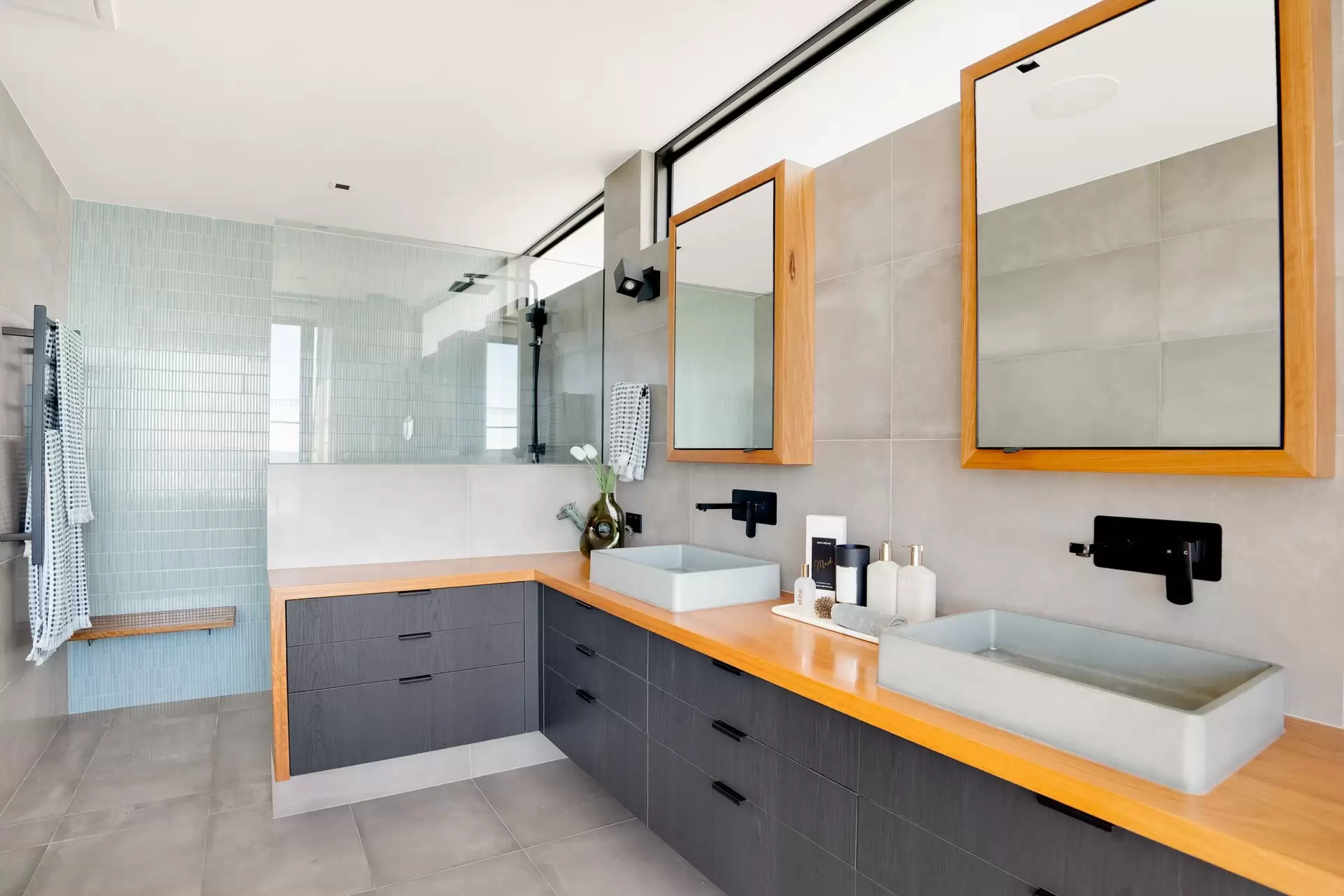 8 Palm Avenue, Cabarita Beach For Sale by Byron Bay Sotheby's International Realty - image 1