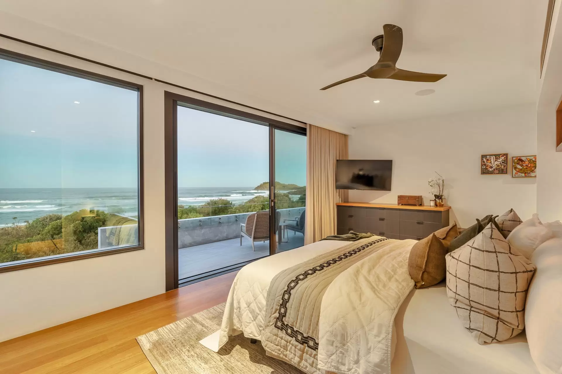 8 Palm Avenue, Cabarita Beach For Sale by Byron Bay Sotheby's International Realty - image 1