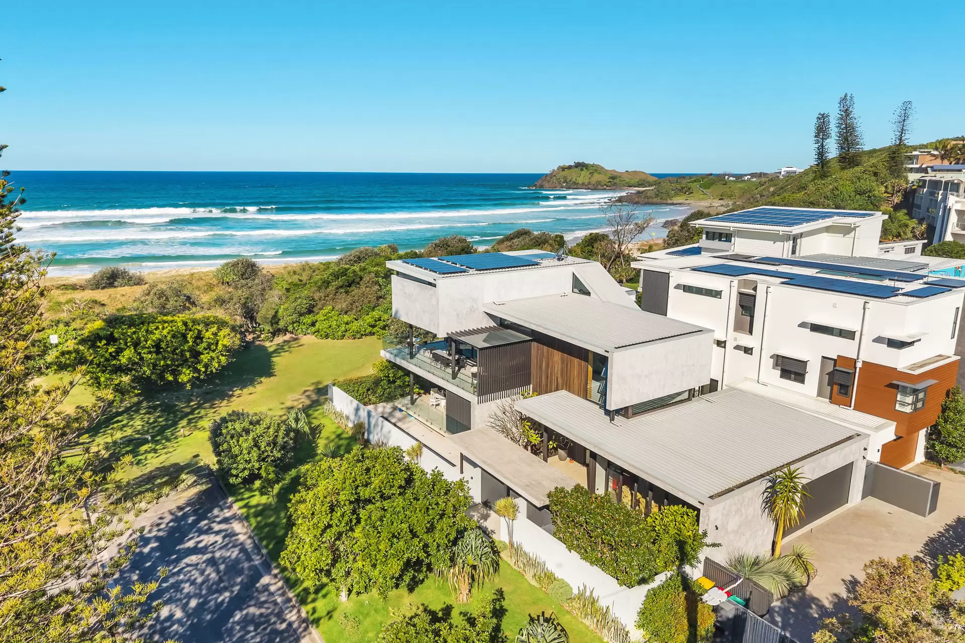 8 Palm Avenue, Cabarita Beach For Sale by Byron Bay Sotheby's International Realty - image 1