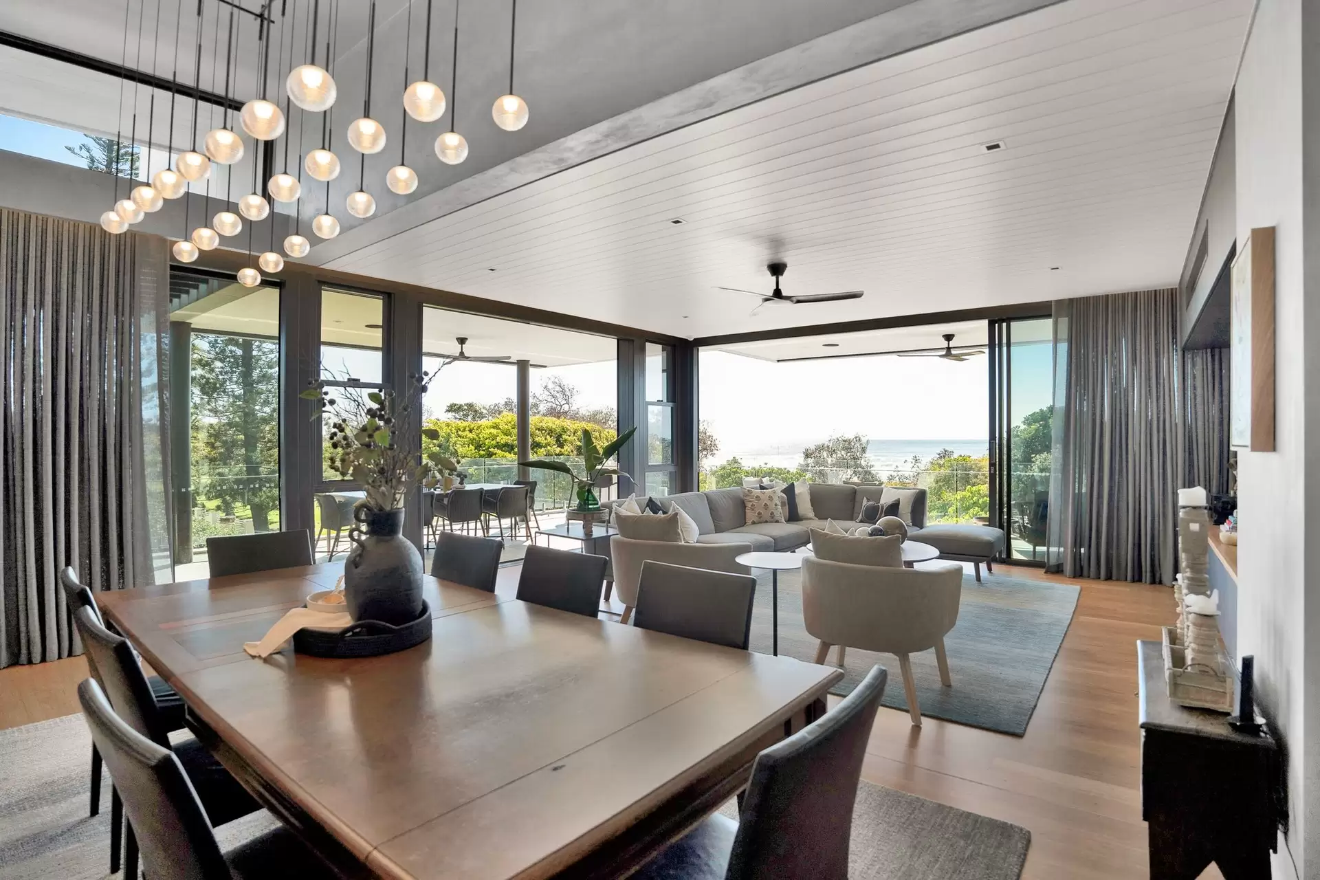 8 Palm Avenue, Cabarita Beach For Sale by Byron Bay Sotheby's International Realty - image 1