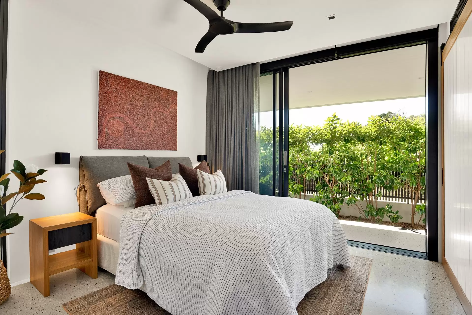 8 Palm Avenue, Cabarita Beach For Sale by Byron Bay Sotheby's International Realty - image 1