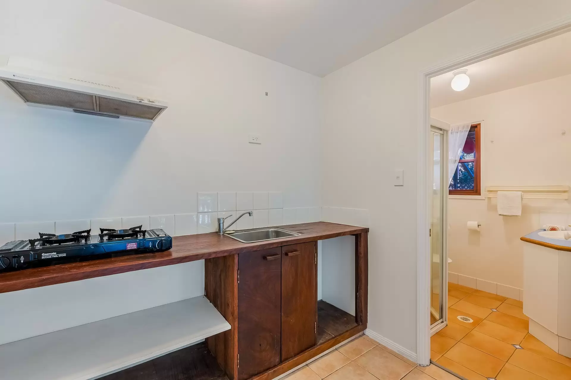 13 Yengarie Way, Ocean Shores Sold by Byron Bay Sotheby's International Realty - image 1