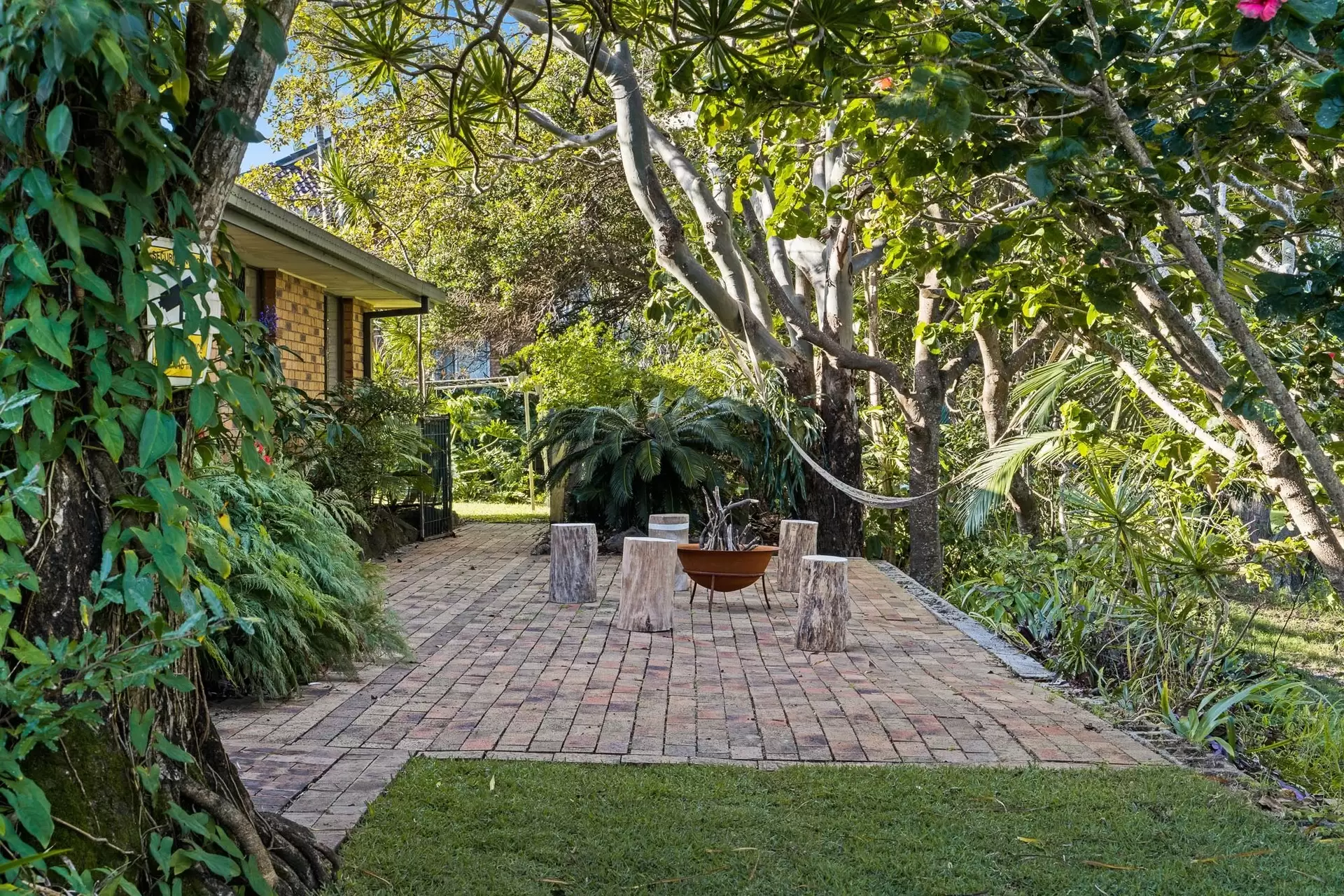 Photo #4: 3 Ocean Street, Byron Bay - Sold by Byron Bay Sotheby's International Realty