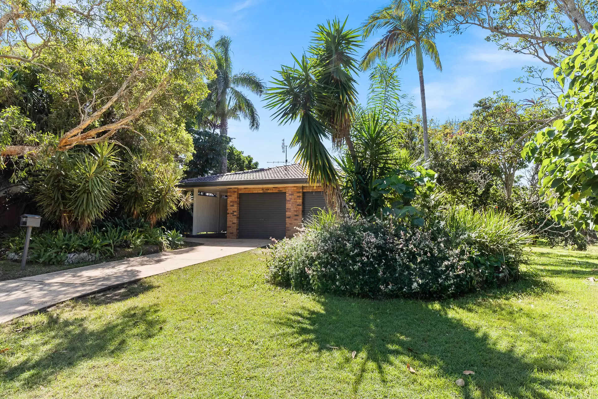 Photo #5: 3 Ocean Street, Byron Bay - Sold by Byron Bay Sotheby's International Realty