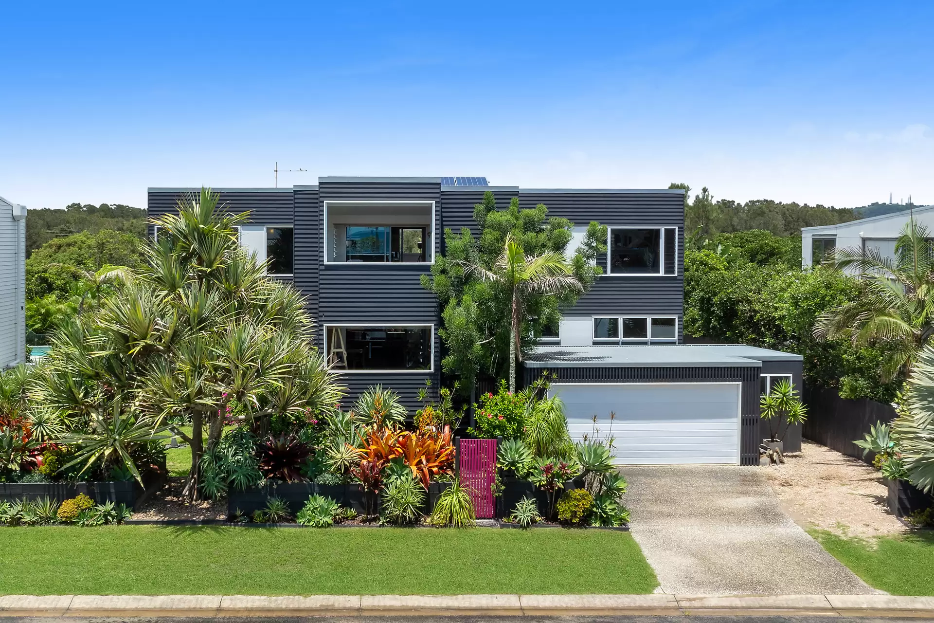 Photo #3: 15 Kendall Street, Byron Bay - For Sale by Byron Bay Sotheby's International Realty