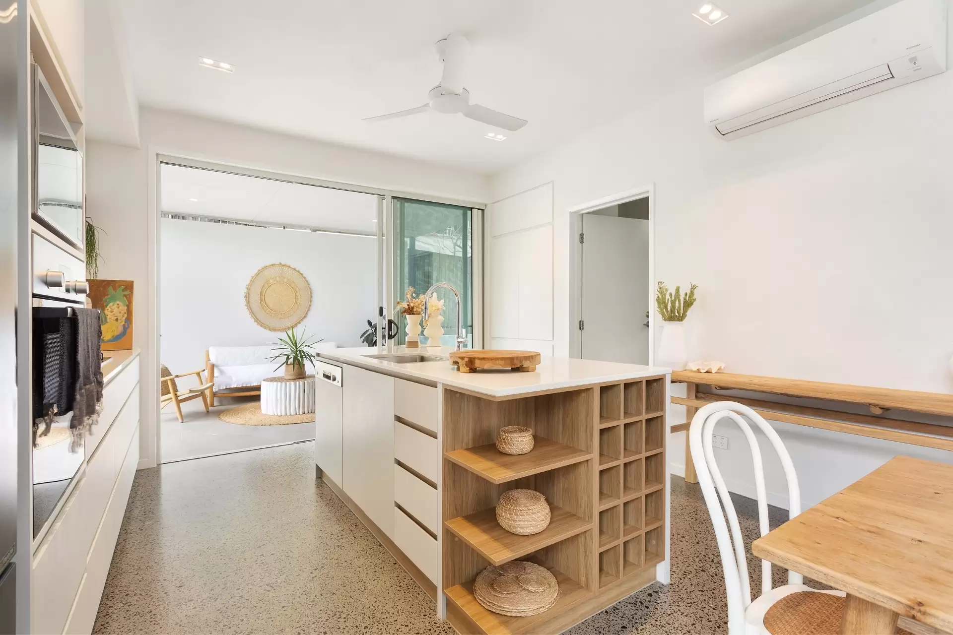 1/113 Paterson Street, Byron Bay For Sale by Byron Bay Sotheby's International Realty - image 1