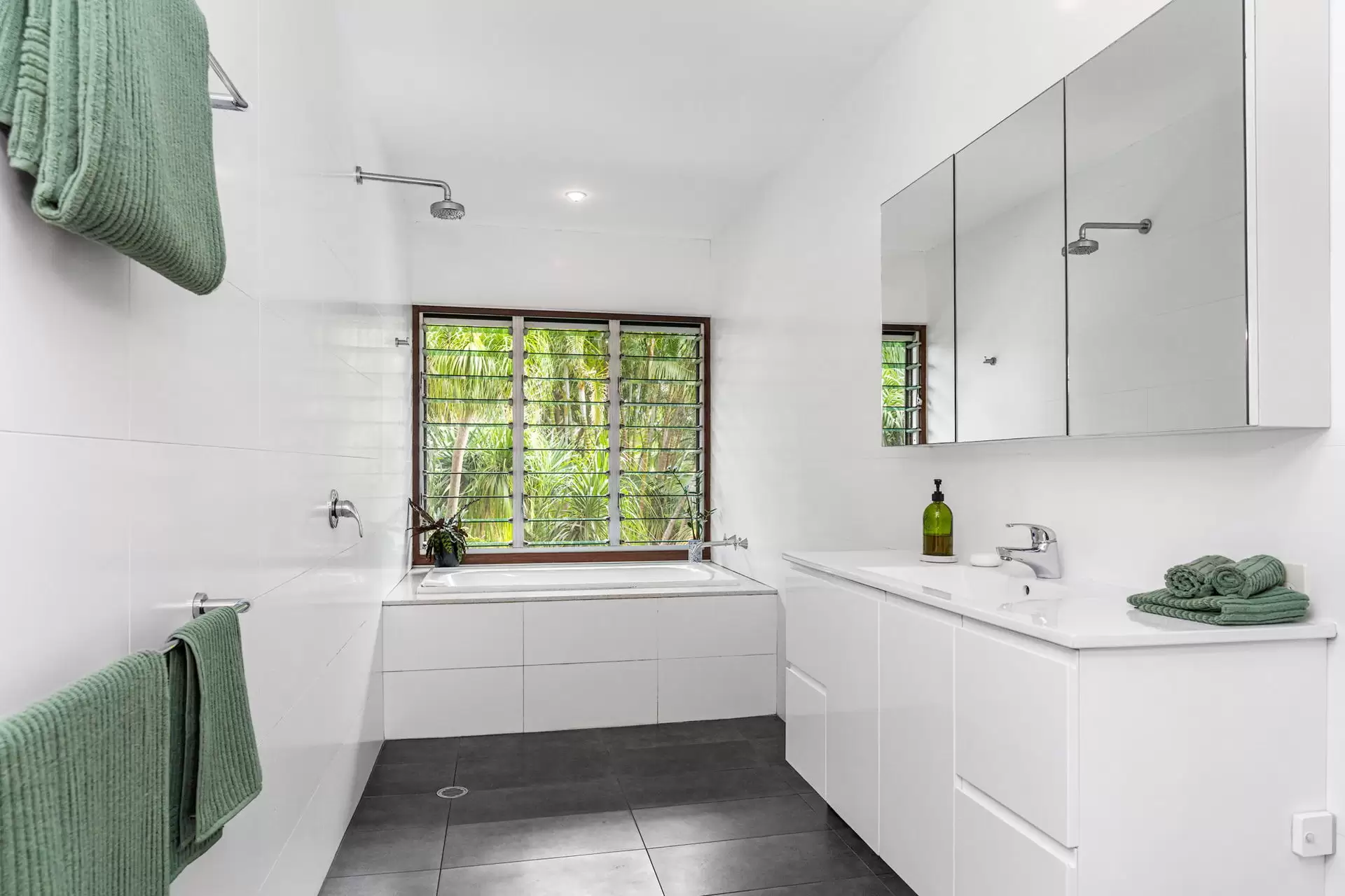 382 Old Byron Bay Road, Newrybar For Sale by Byron Bay Sotheby's International Realty - image 1