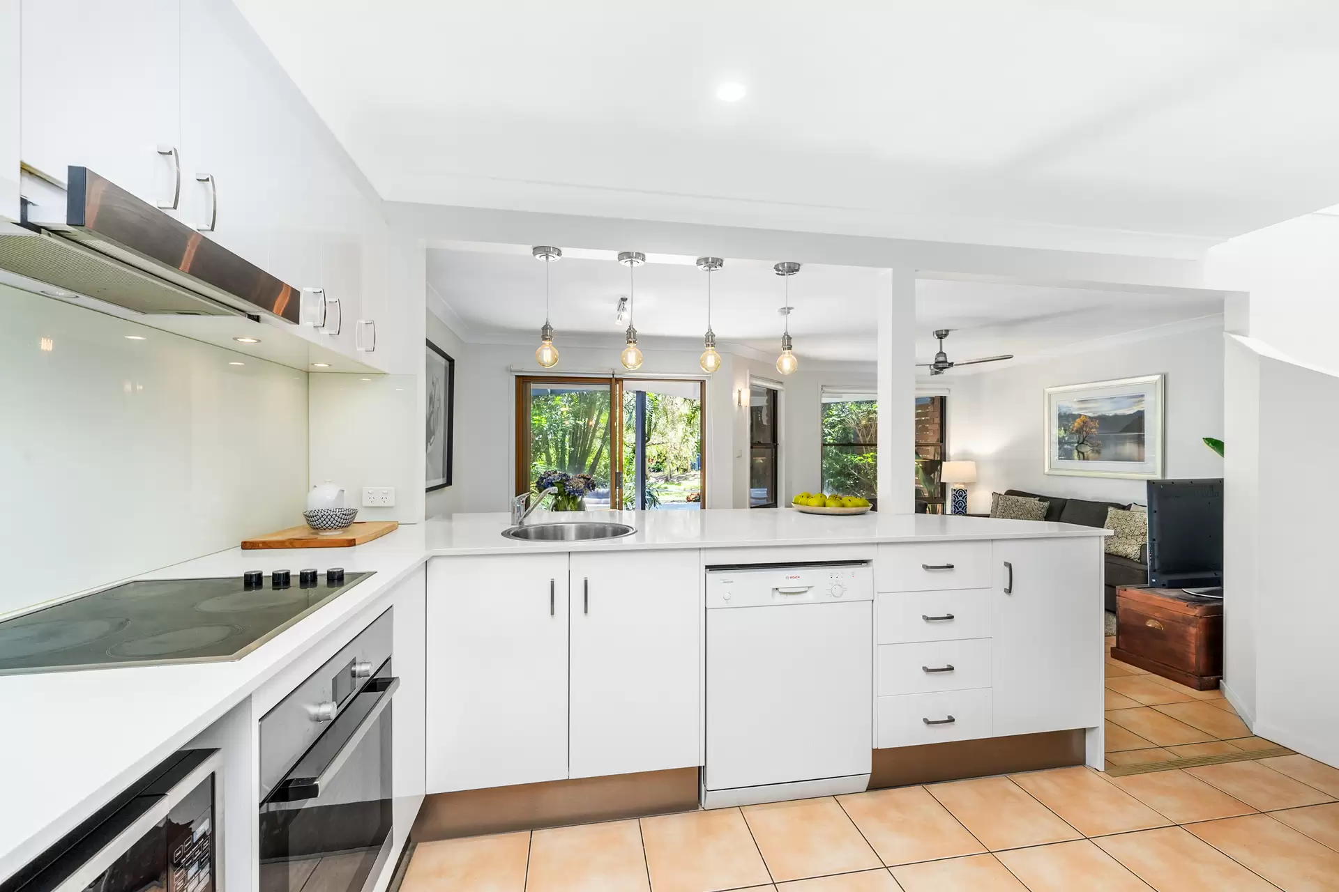 5/9-19 Massinger Street, Byron Bay Sold by Byron Bay Sotheby's International Realty - image 1
