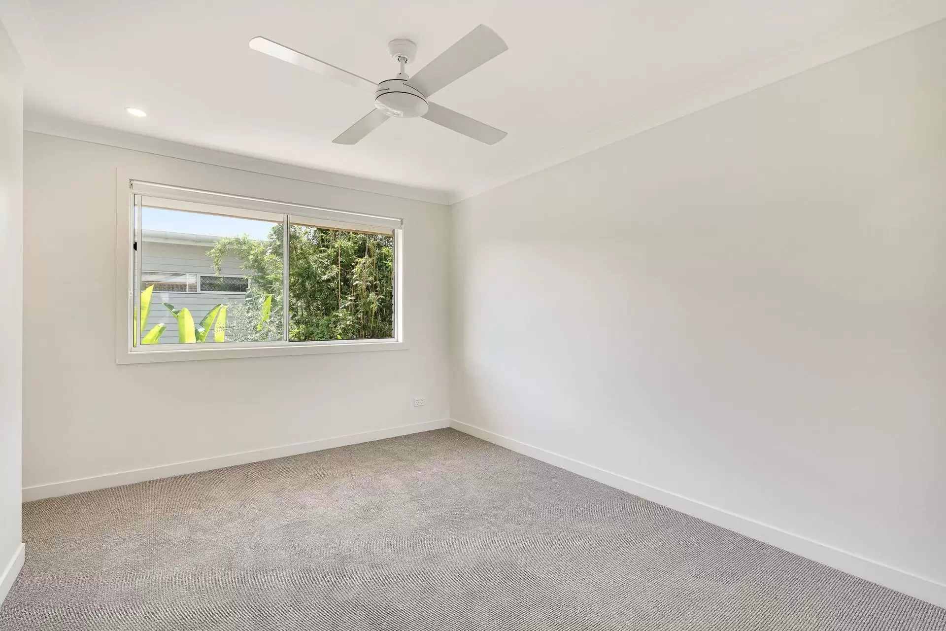 3/49 Belongil Crescent, Byron Bay For Sale by Byron Bay Sotheby's International Realty - image 1
