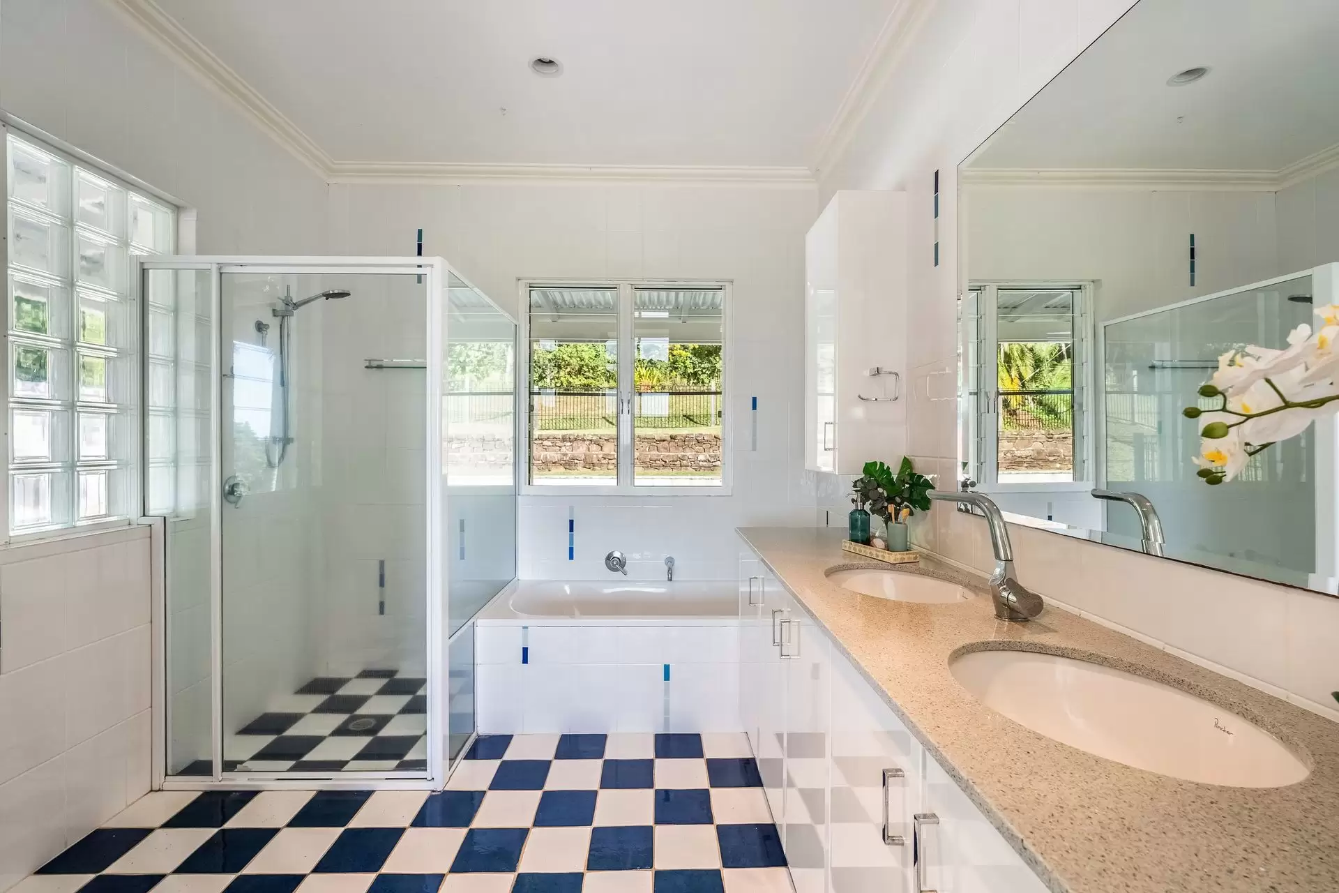 330 Fernleigh Road, Fernleigh For Sale by Byron Bay Sotheby's International Realty - image 1
