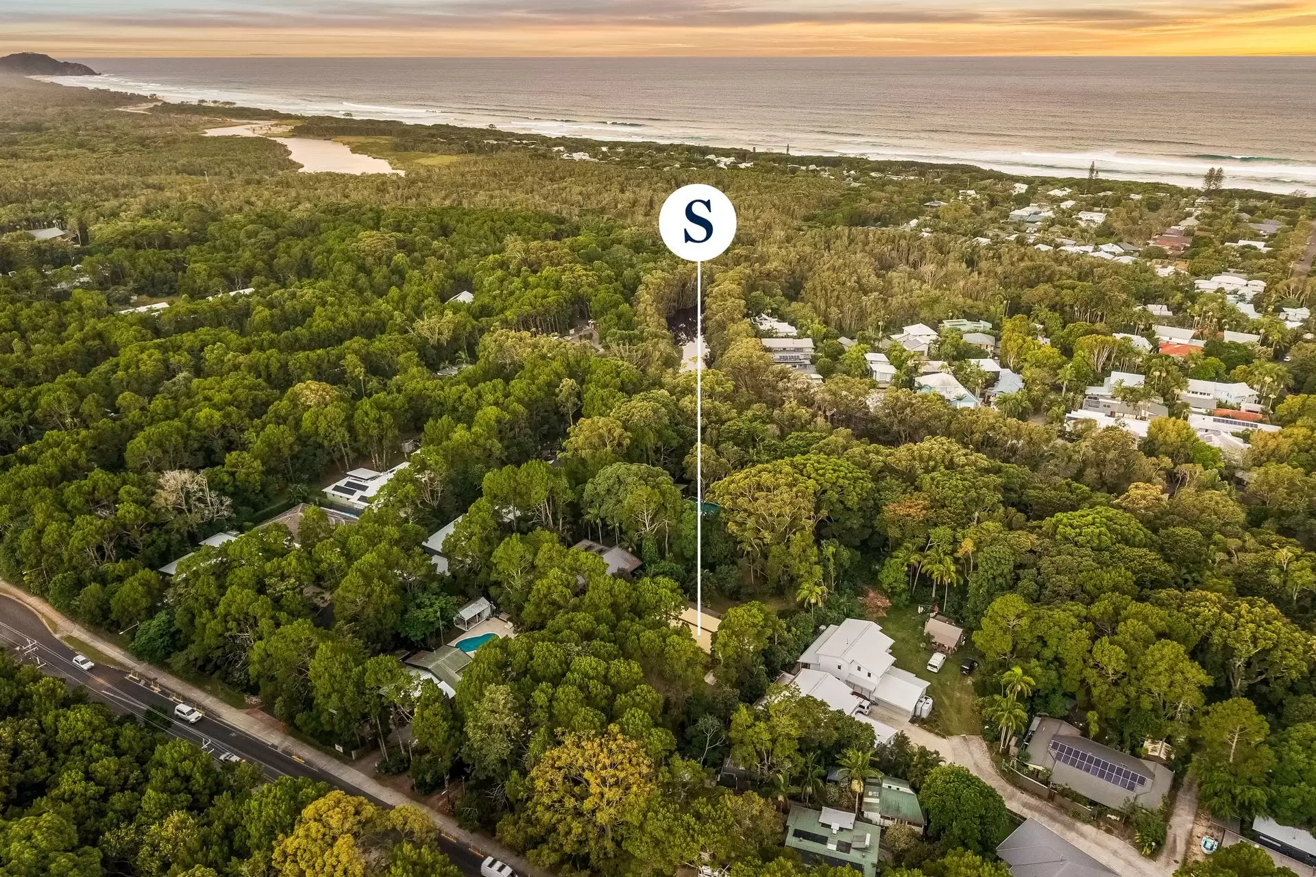 147-149 Broken Head Road, Suffolk Park For Sale by Byron Bay Sotheby's International Realty - image 1