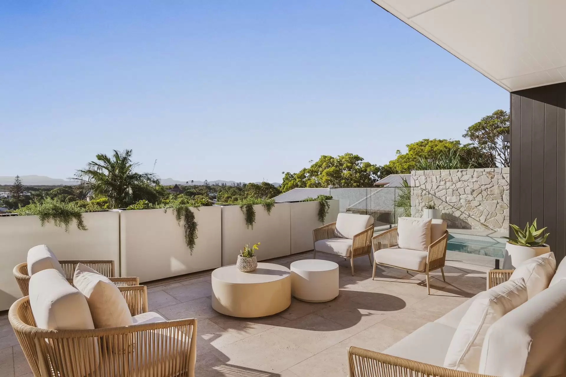 Photo #3: 35 Browning Street, Byron Bay - Sold by Byron Bay Sotheby's International Realty