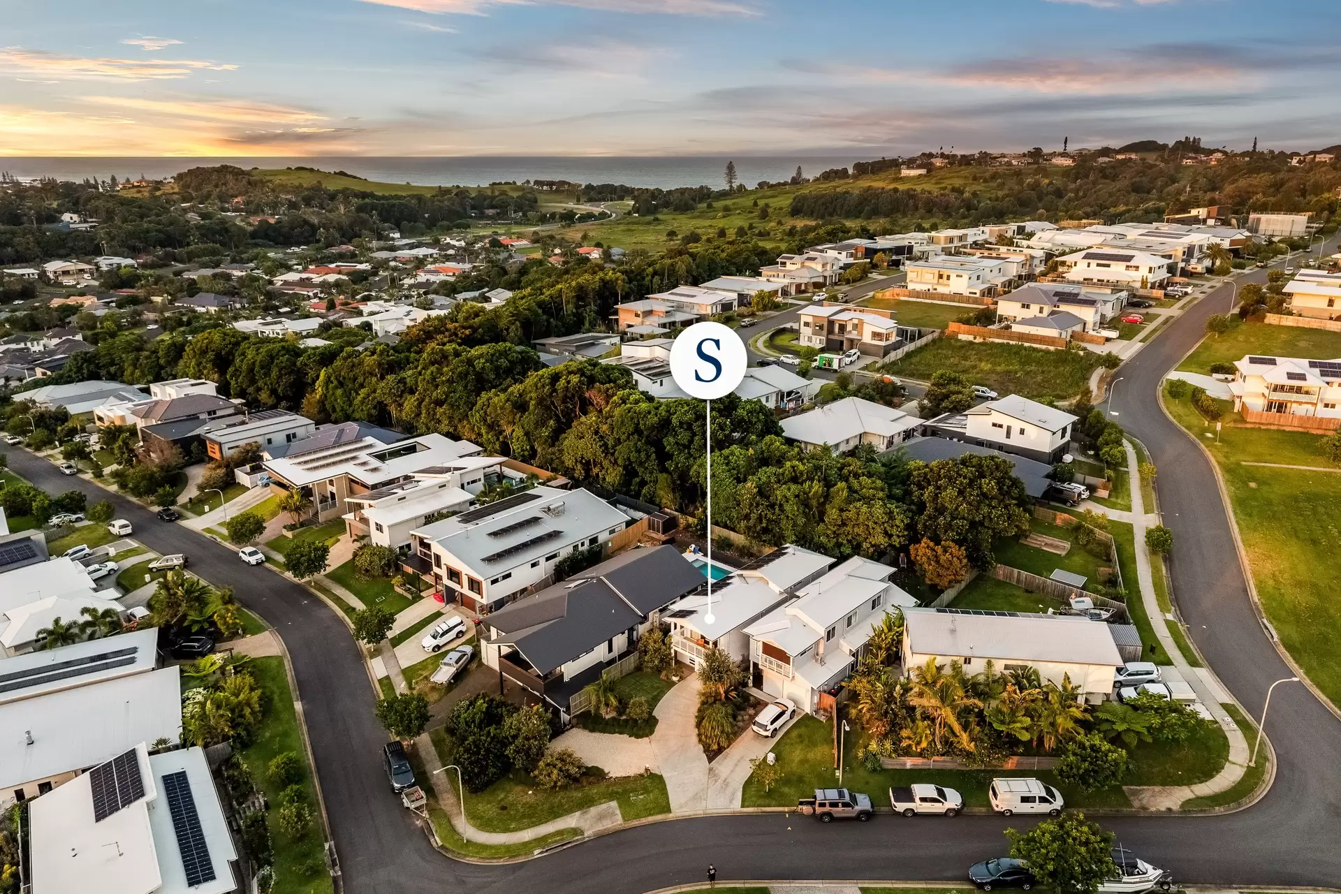 10 Tidepool Street, Lennox Head For Sale by Byron Bay Sotheby's International Realty - image 1