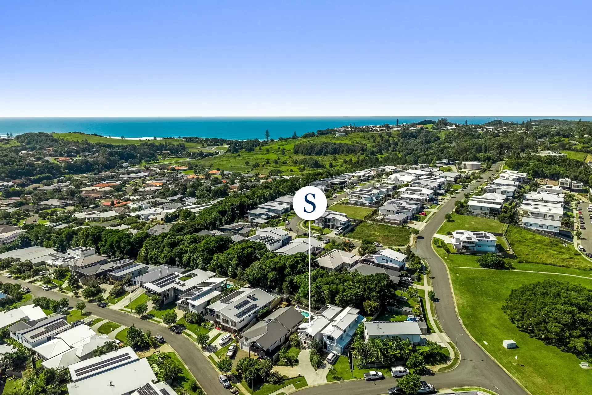 10 Tidepool Street, Lennox Head For Sale by Byron Bay Sotheby's International Realty - image 1