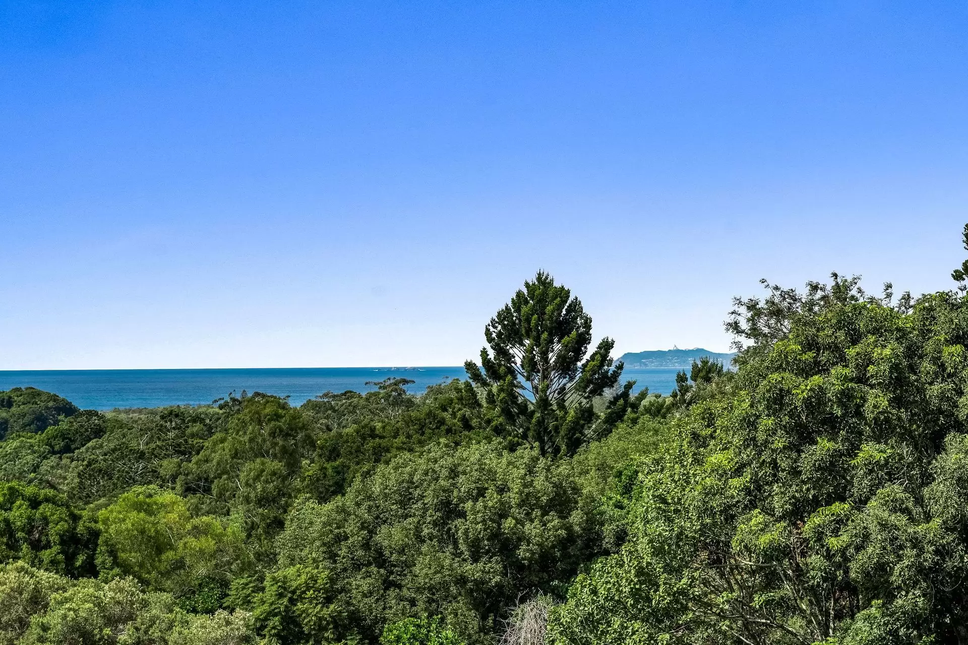 13 Goolara Court, Ocean Shores For Sale by Byron Bay Sotheby's International Realty - image 1