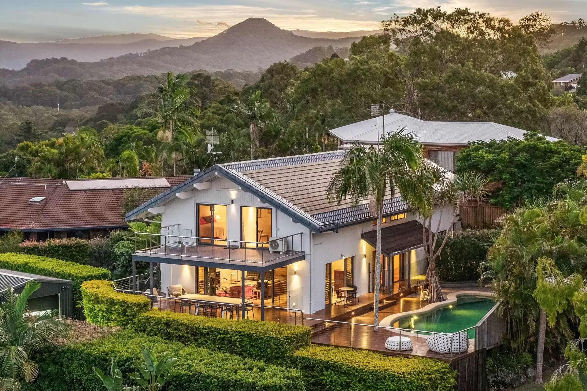 13 Goolara Court, Ocean Shores For Sale by Byron Bay Sotheby's International Realty - image 1