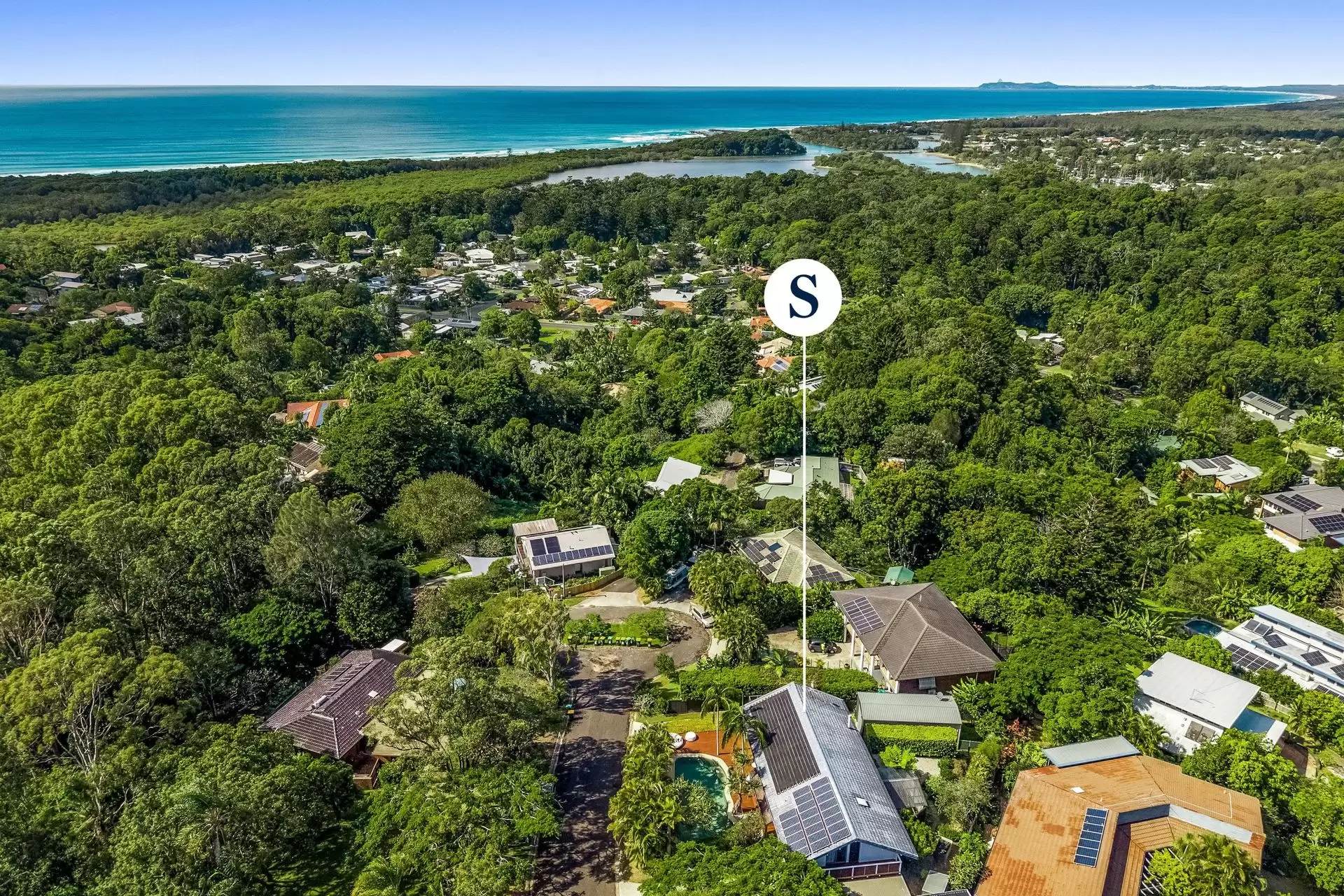 13 Goolara Court, Ocean Shores For Sale by Byron Bay Sotheby's International Realty - image 1