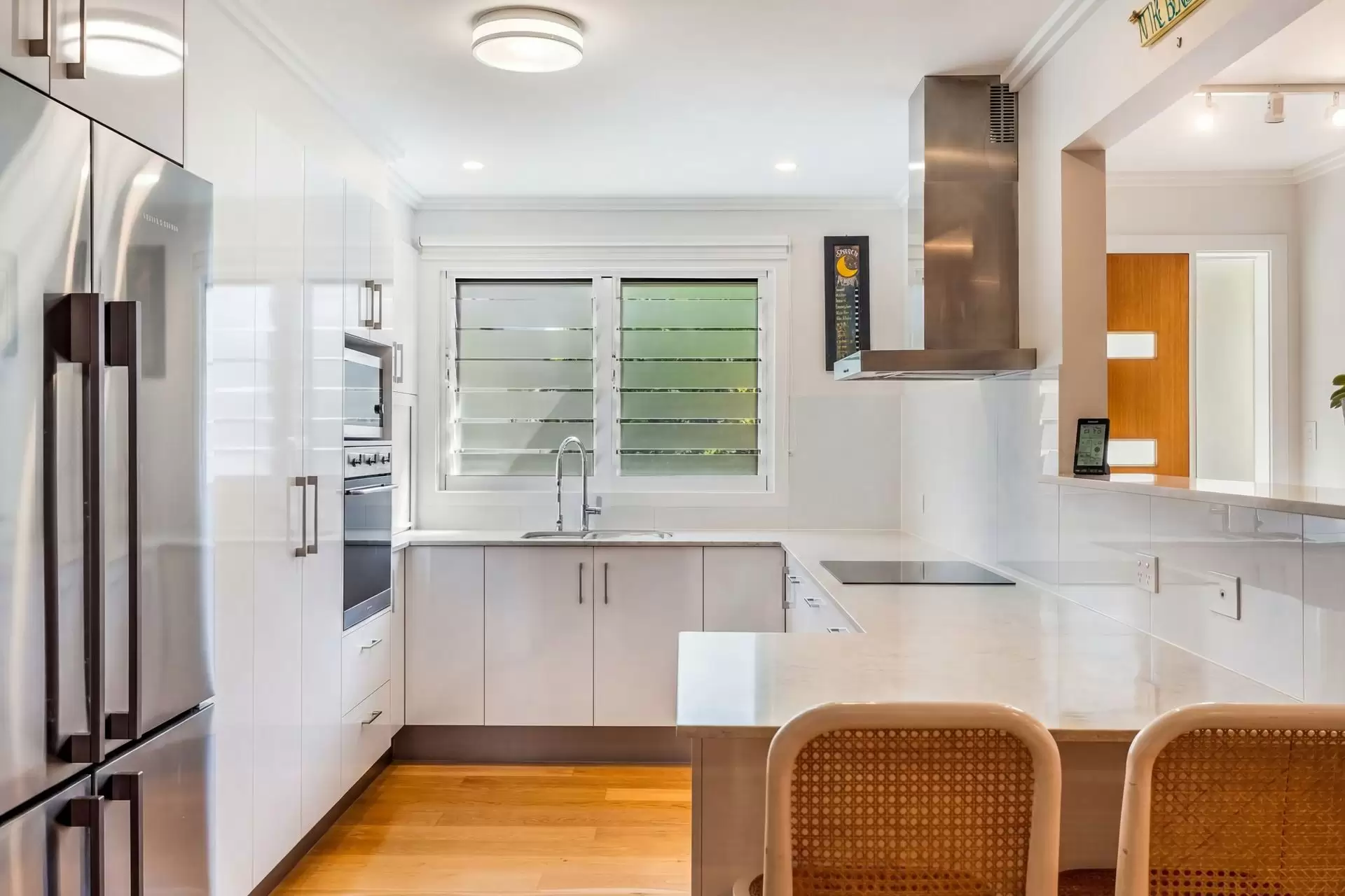 25/6-8 Browning Street, Byron Bay Auction by Byron Bay Sotheby's International Realty - image 1