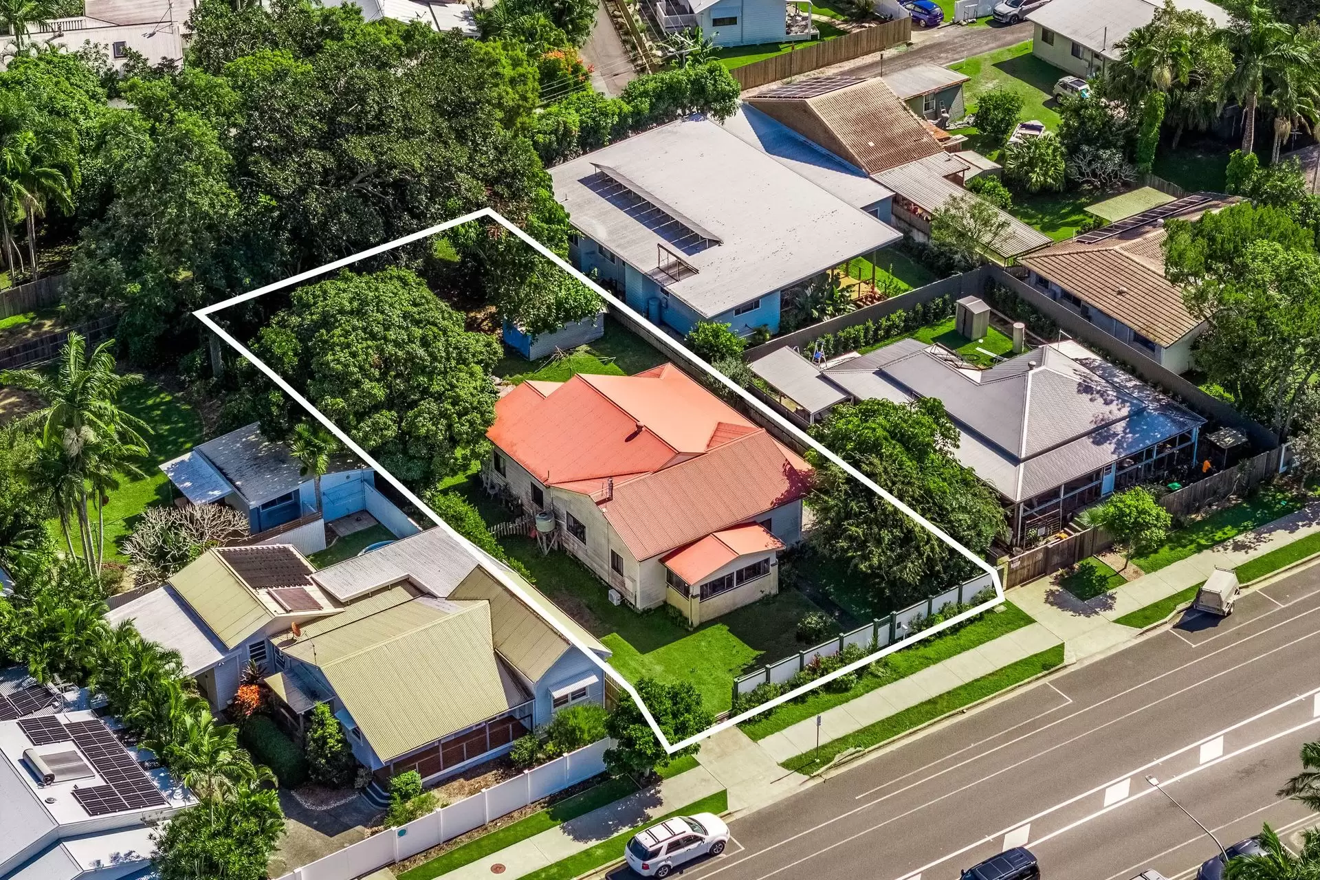 72 Butler Street, Byron Bay For Sale by Byron Bay Sotheby's International Realty - image 1