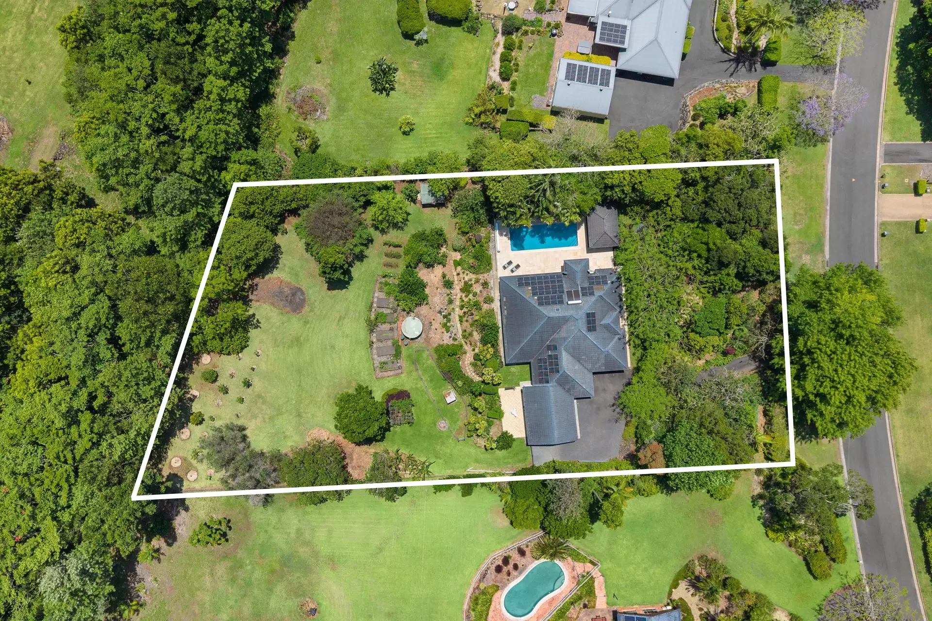 71 Fredericks Lane, Tintenbar For Sale by Byron Bay Sotheby's International Realty - image 1