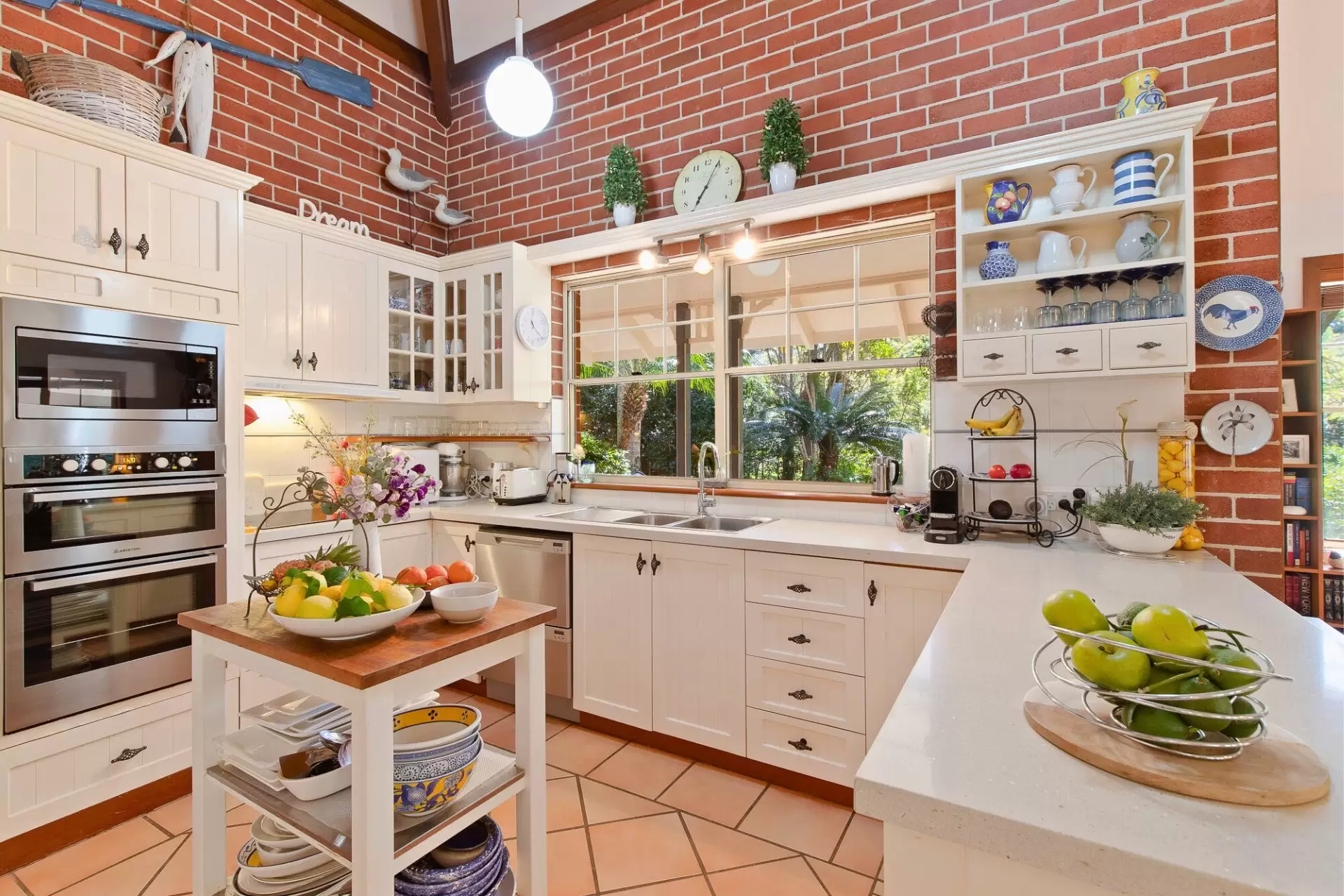 Photo #7: 15 Valley Court, Ewingsdale - Sold by Byron Bay Sotheby's International Realty