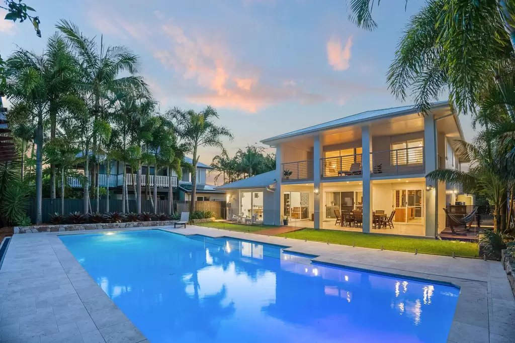 15 Muli Muli Avenue, Ocean Shores For Sale by Byron Bay Sotheby's International Realty
