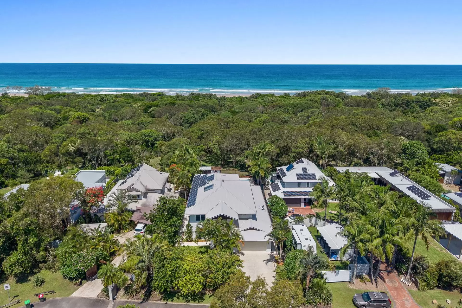 Photo #2: 15 Muli Muli Avenue, Ocean Shores - For Sale by Byron Bay Sotheby's International Realty