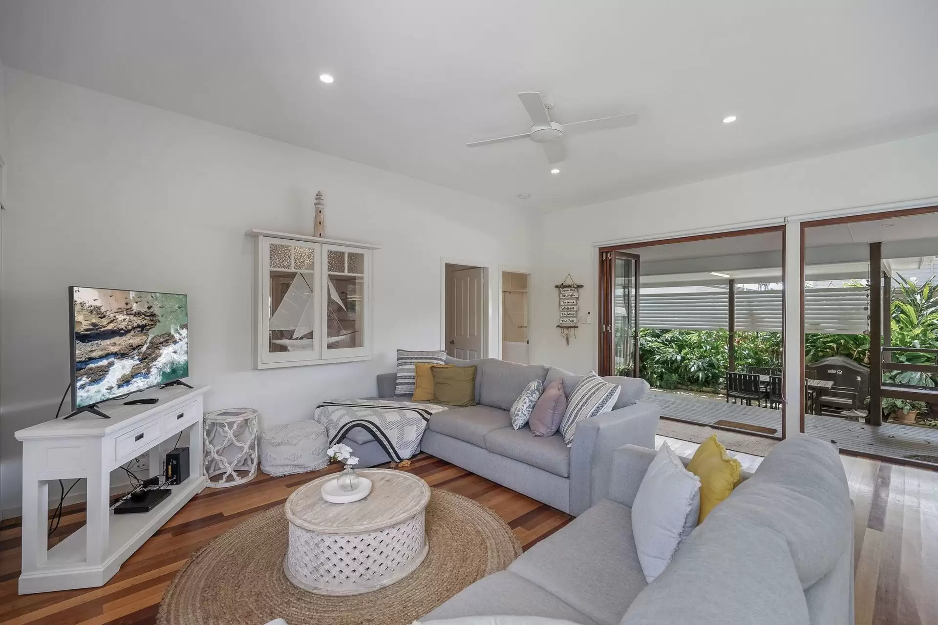 Photo #7: 21 Carlyle Street, Byron Bay - Sold by Byron Bay Sotheby's International Realty