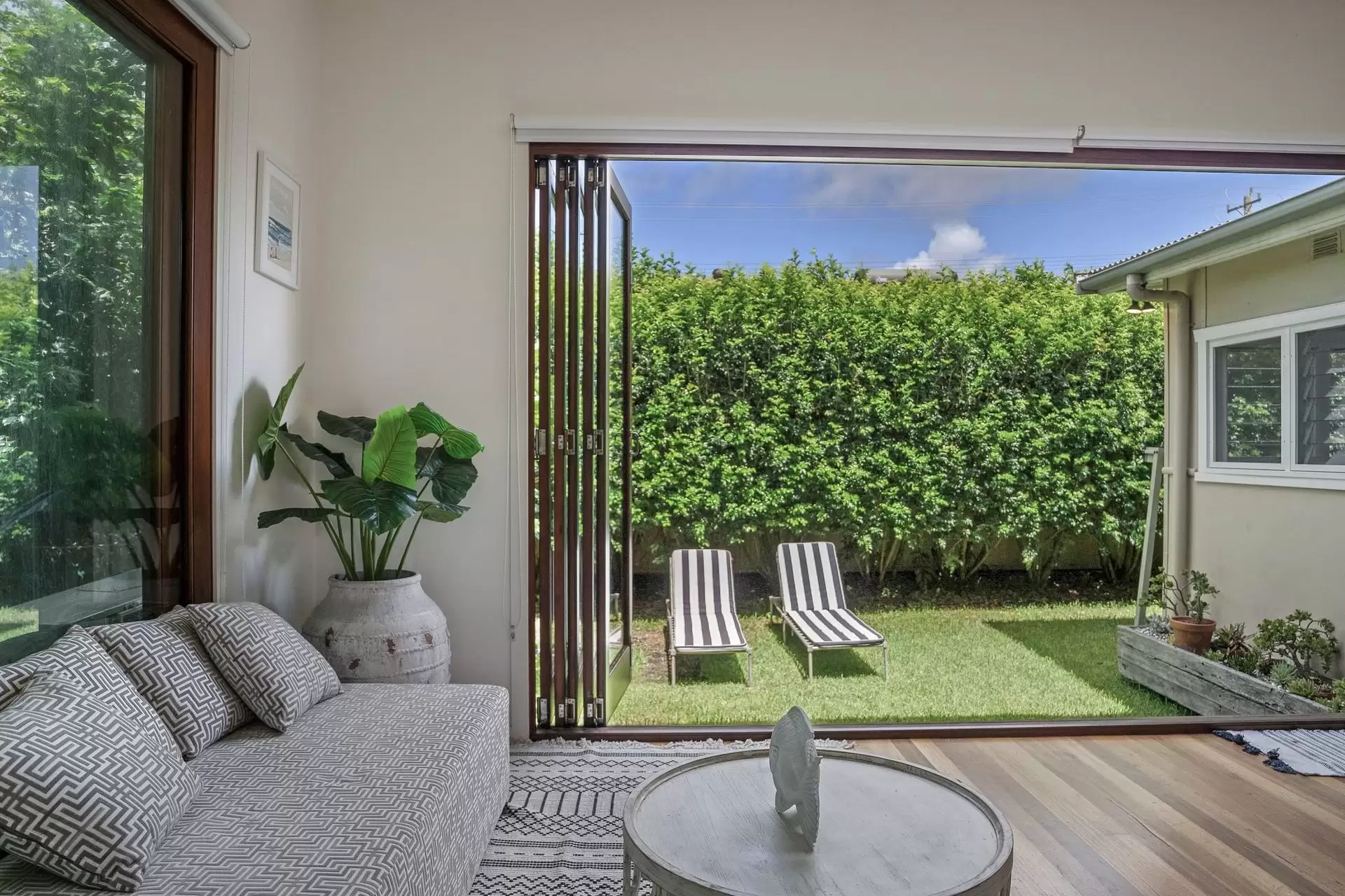 Photo #4: 21 Carlyle Street, Byron Bay - Sold by Byron Bay Sotheby's International Realty
