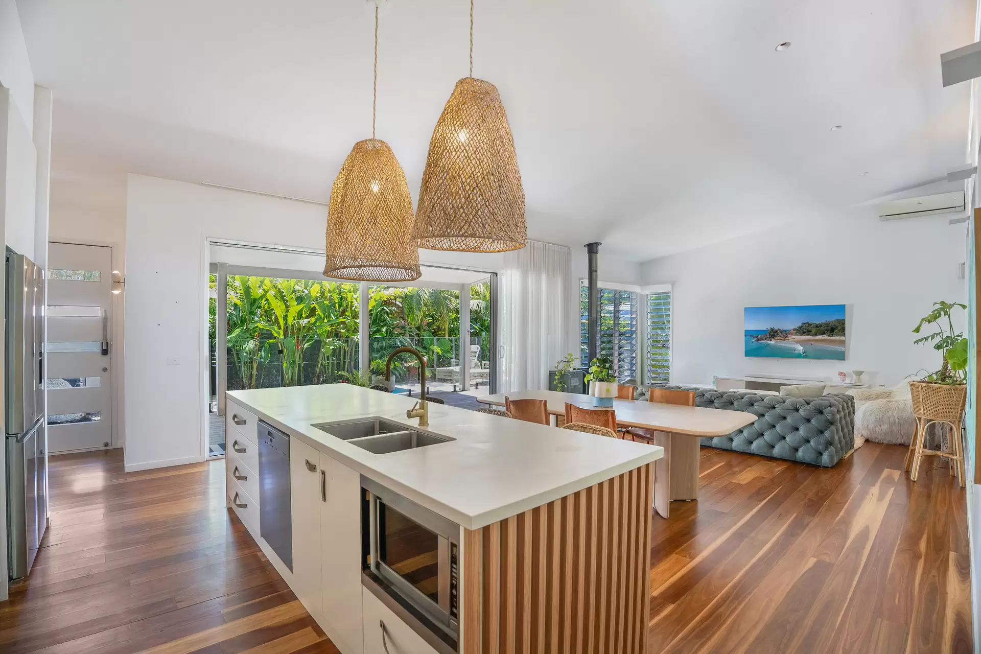 41B Teak Circuit, Suffolk Park Sold by Byron Bay Sotheby's International Realty - image 1