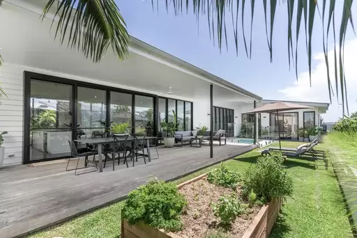 233 Hutley Drive, Lennox Head Sold by Byron Bay Sotheby's International Realty