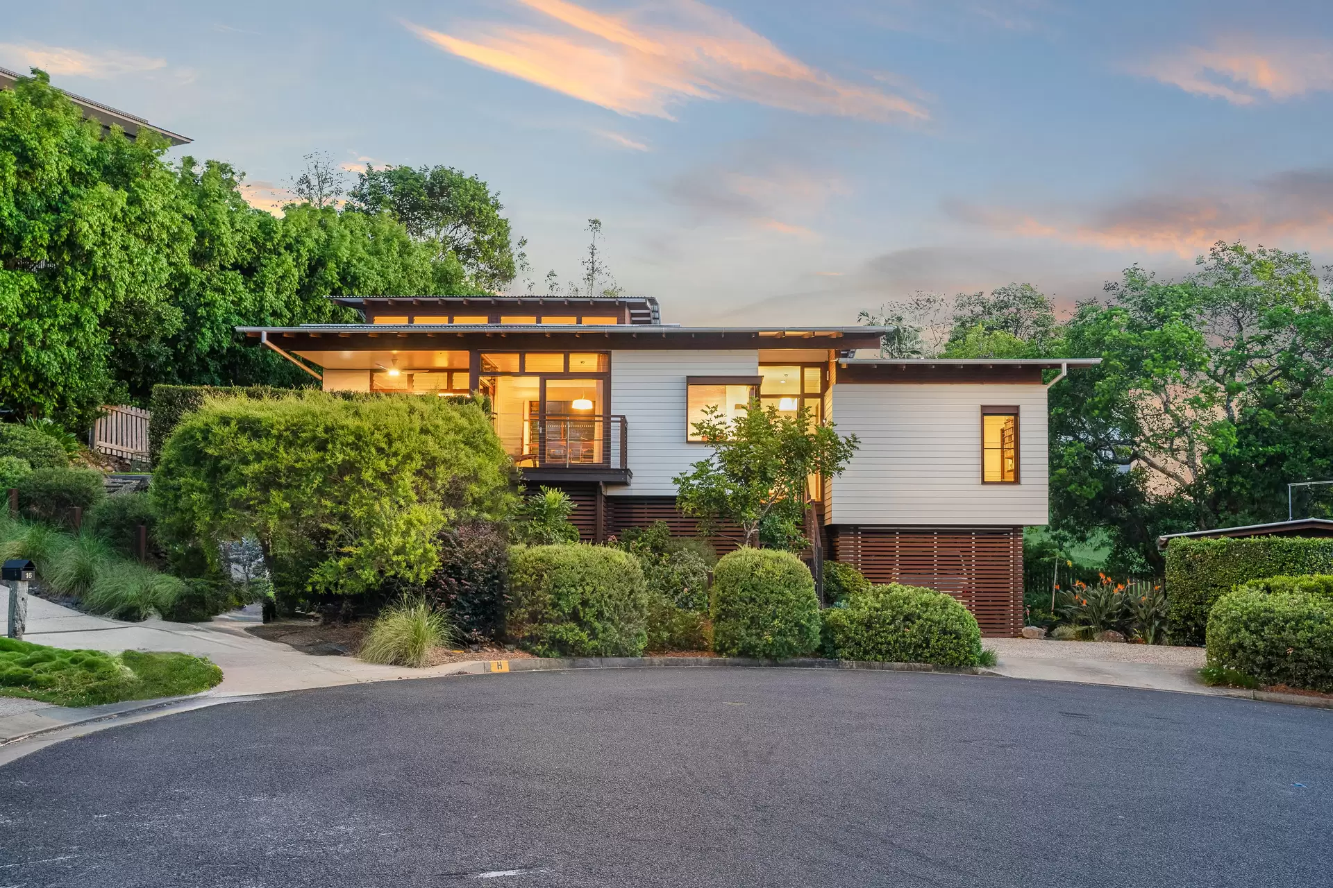 Photo #2: 14 Wollumbin Street, Byron Bay - For Sale by Byron Bay Sotheby's International Realty