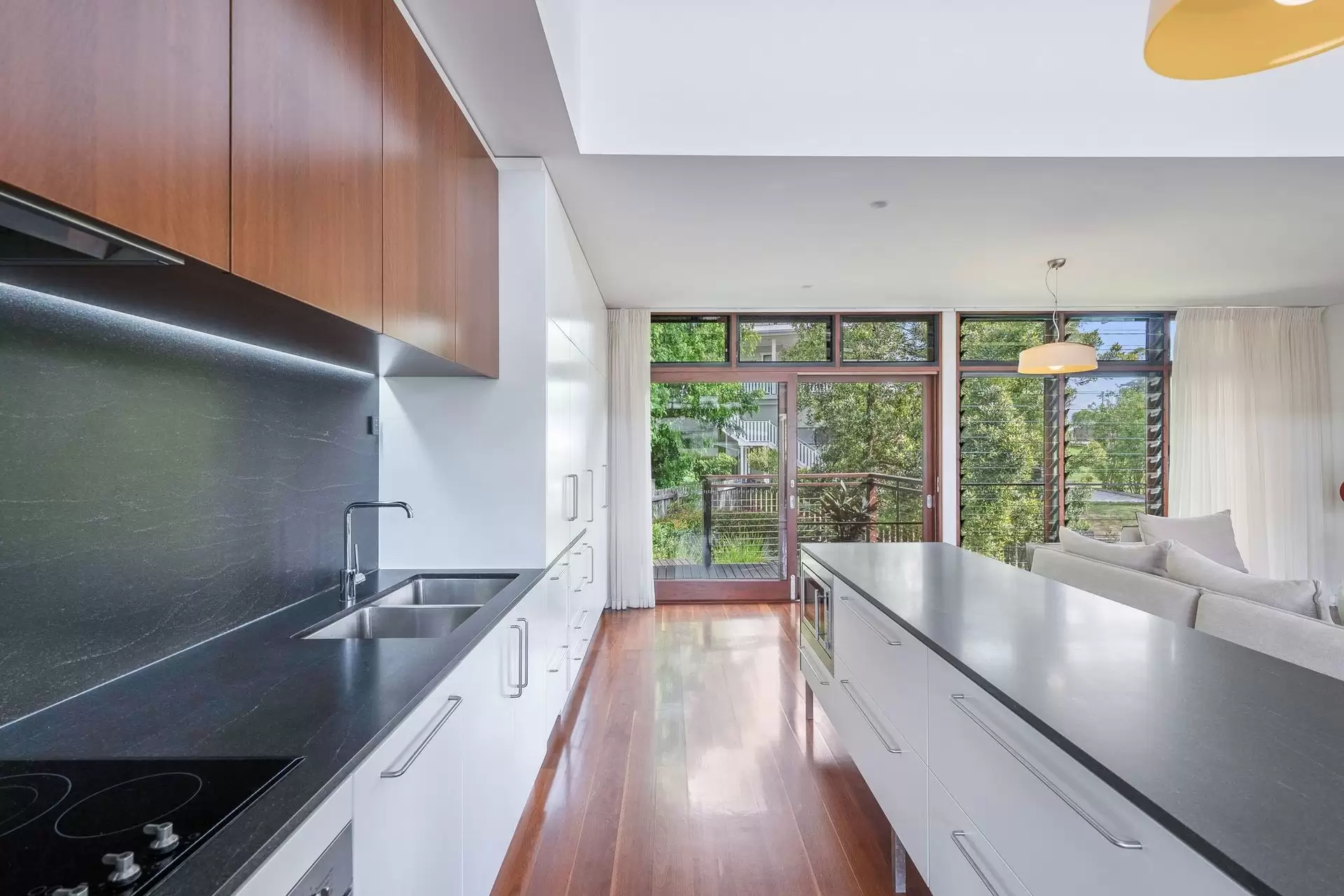 Photo #10: 14 Wollumbin Street, Byron Bay - For Sale by Byron Bay Sotheby's International Realty