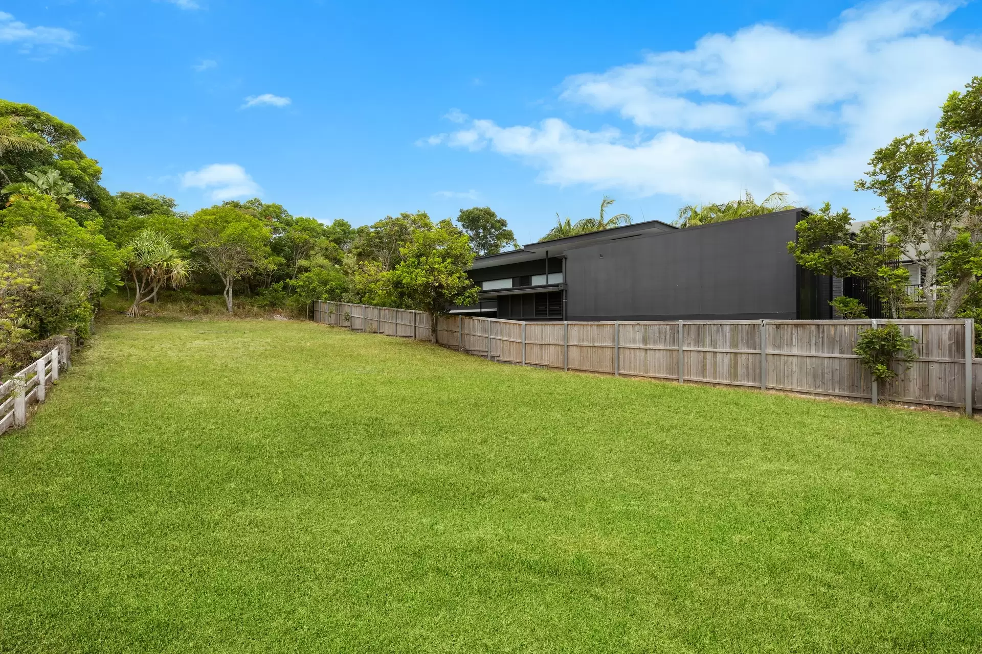 Photo #9: 128 Lighthouse Road, Byron Bay - Sold by Byron Bay Sotheby's International Realty