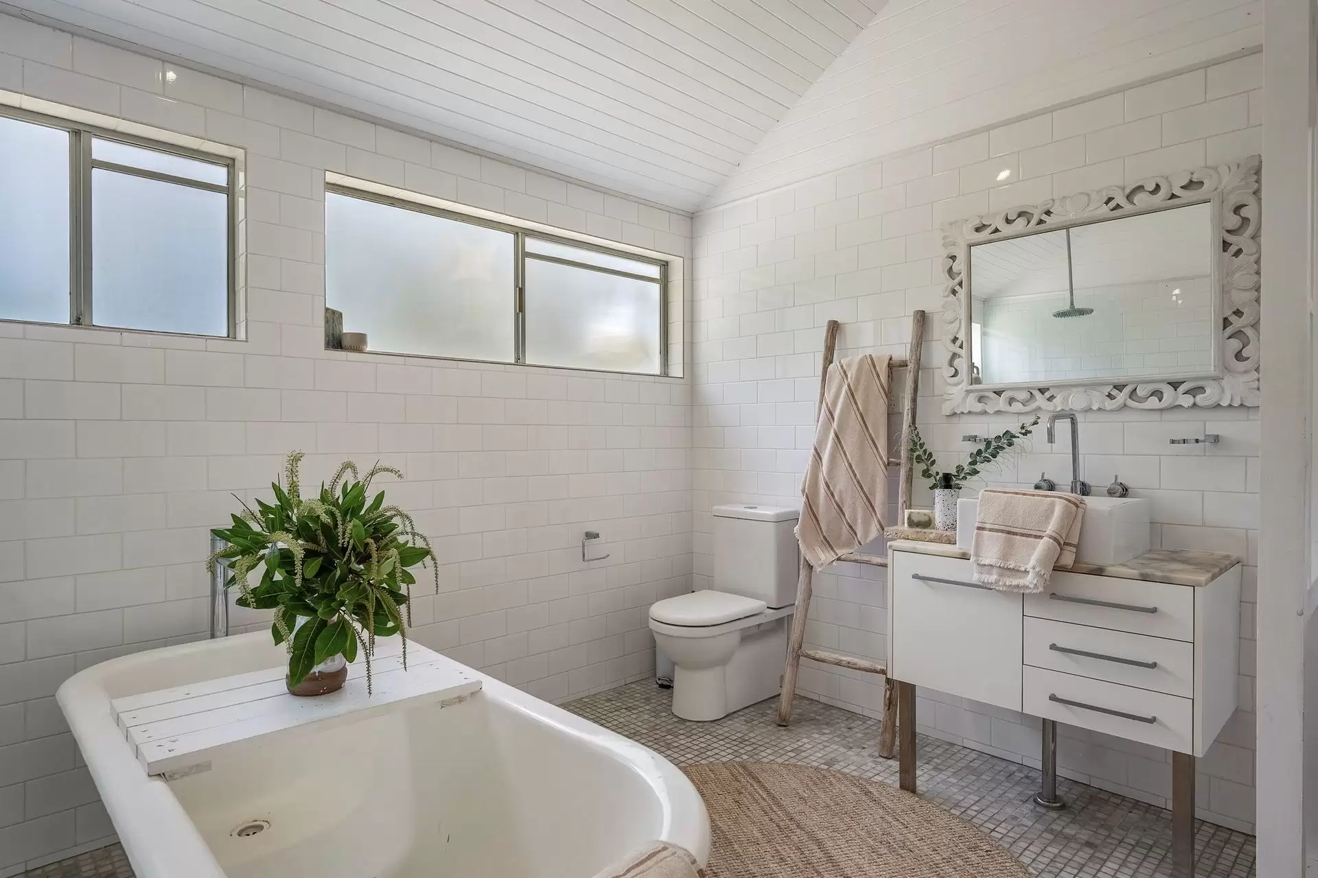 Photo #14: 752 Bangalow Road, Talofa - For Sale by Byron Bay Sotheby's International Realty